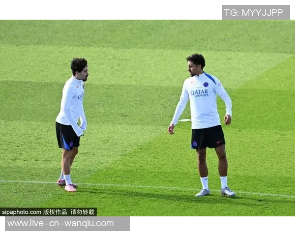 奇妙缘分重现巴黎小将恩贾恩图与亚马尔曾在U10赛场相遇