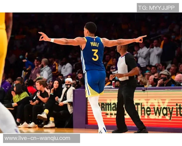 朱赞14分钟狂砍20分末节三分球4投全中助力球队逆转胜利 朱赞14分钟狂砍20分末节三分球4投全中助力球队逆转胜利